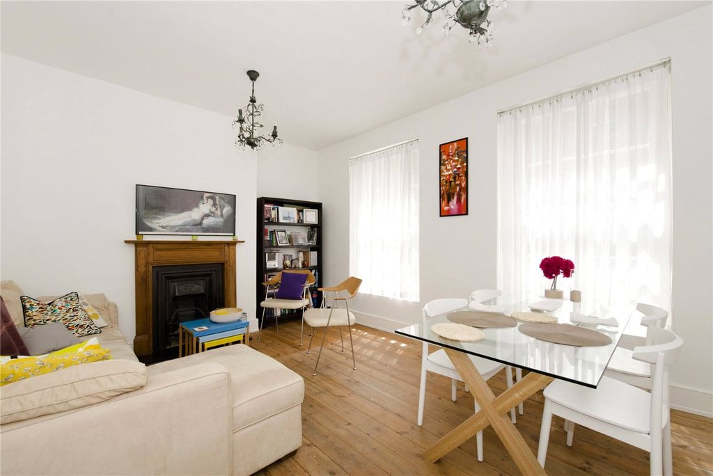 Property photo 2 of 9