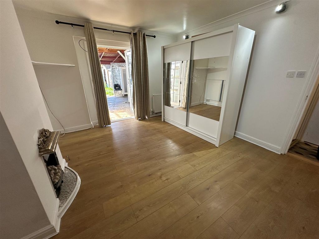 Property photo 1 of 12 3.Jpg