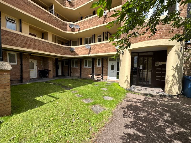 Property photo 1 of 10 Exterior