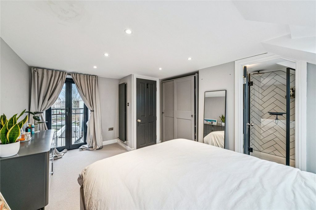 Property photo 3 of 14 Picture No. 28