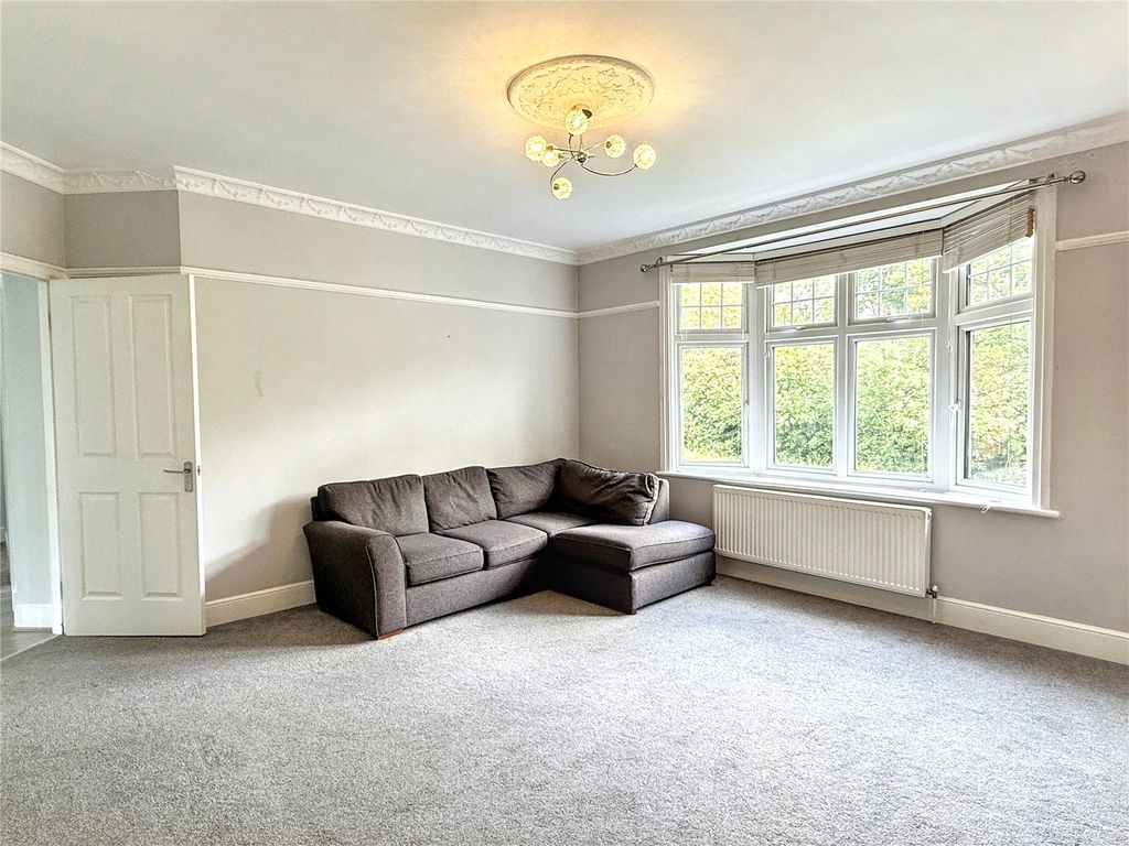 Property photo 3 of 19 Picture No. 17