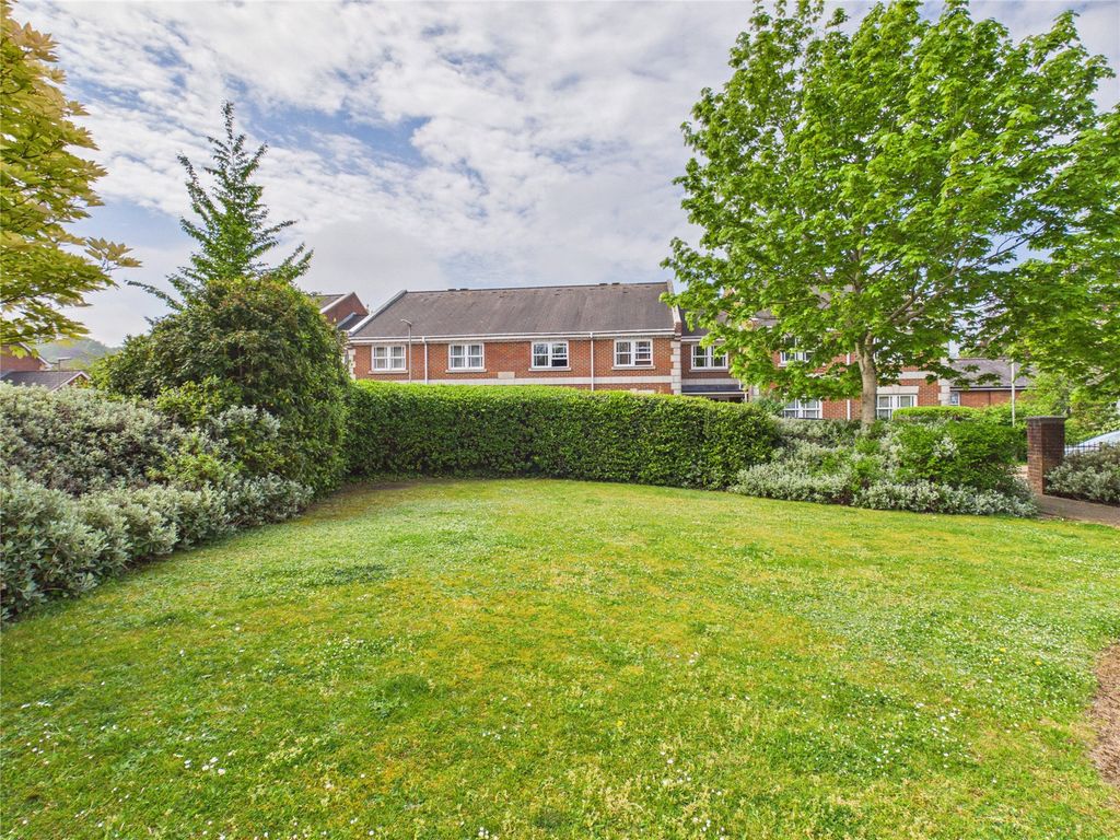 Additional image 17 of 1 bed flat for saleGuildford, Surrey GU1