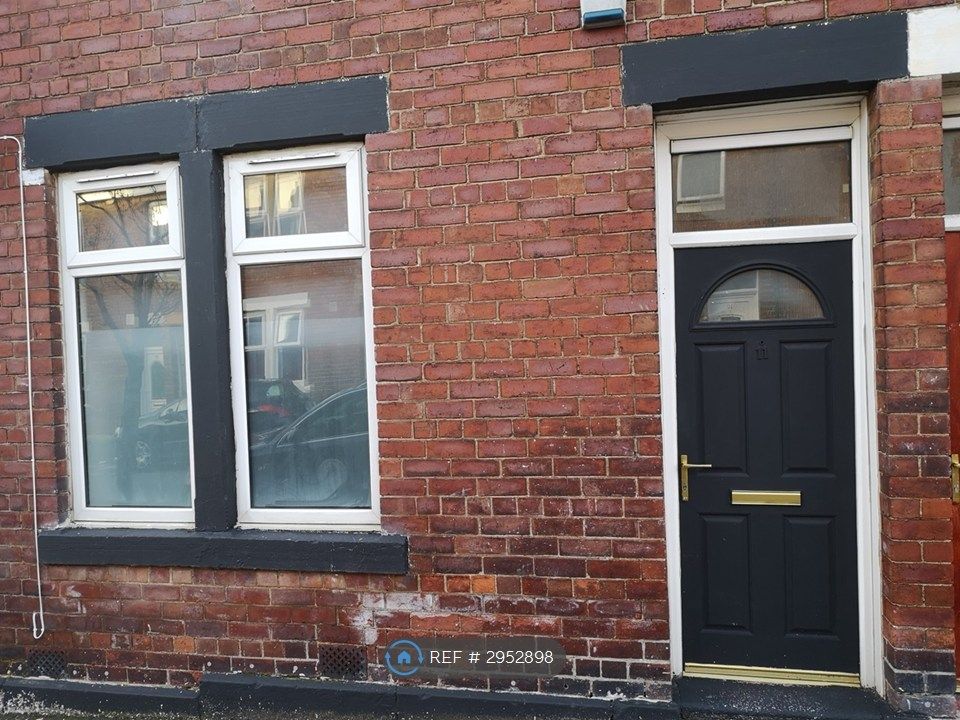 Property photo 2 of 17 11 Barrasford Street