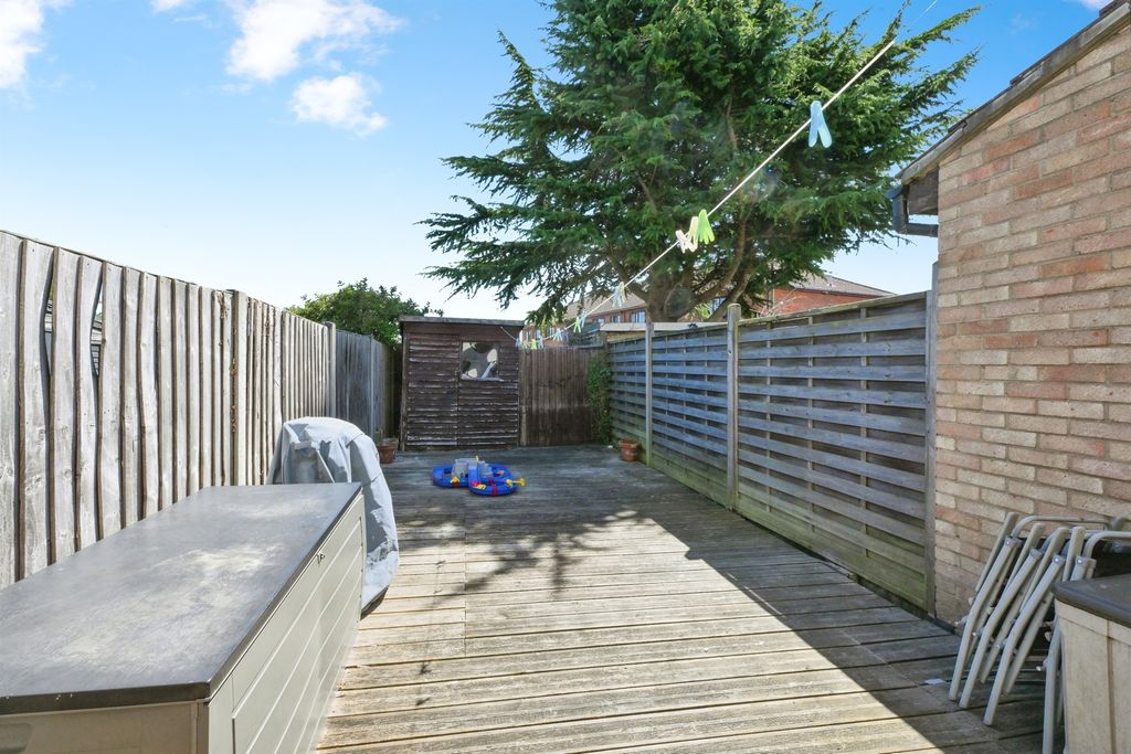 Property photo 3 of 17