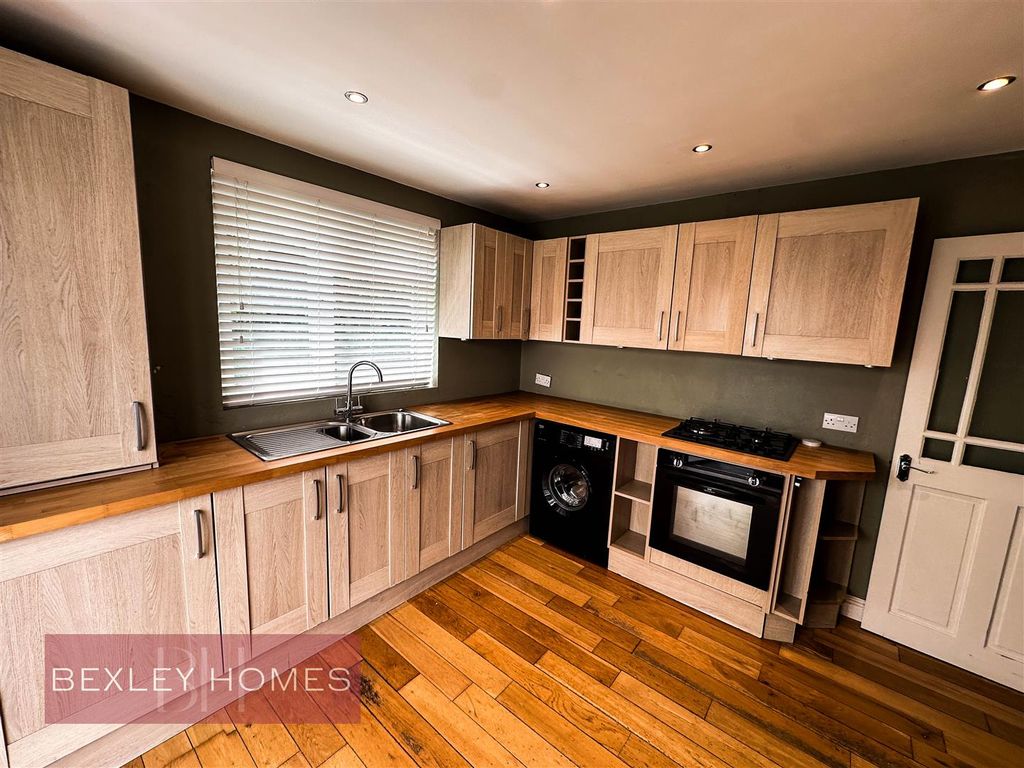 Property photo 3 of 17 Img_2314.Jpg