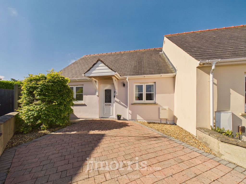 Property photo 1 of 24
