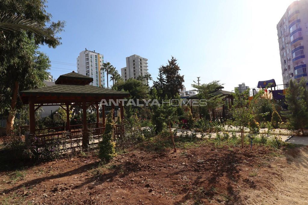 Property photo 2 of 36