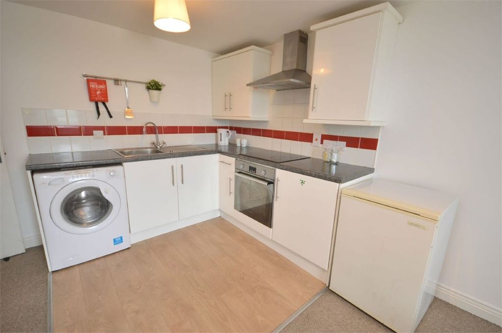 Property photo 2 of 6