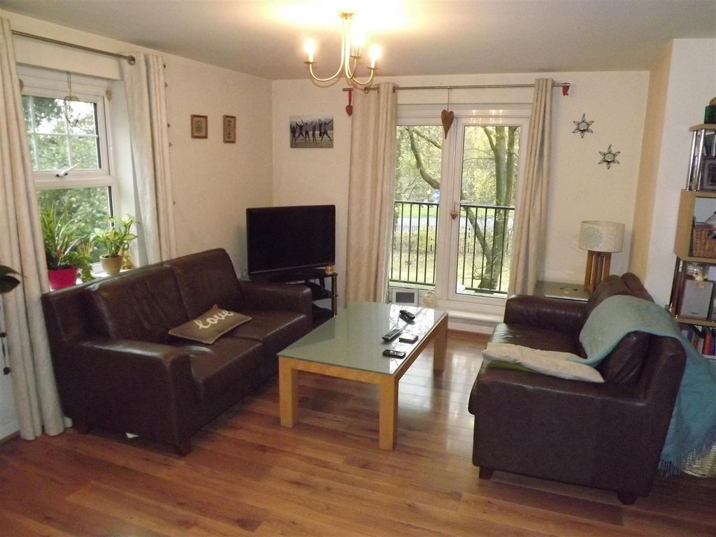 Property photo 2 of 7 Lounge