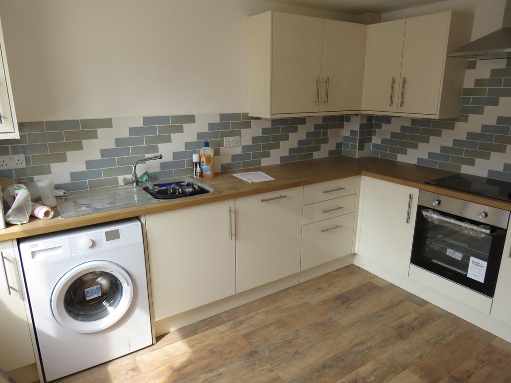 Property photo 1 of 10 Bedroom