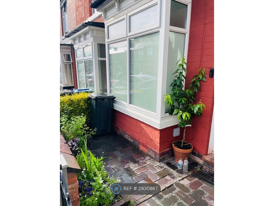Property photo 2 of 21