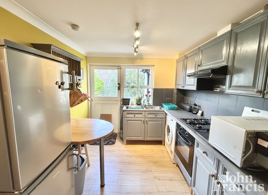 Property photo 3 of 20 Picture No. 17