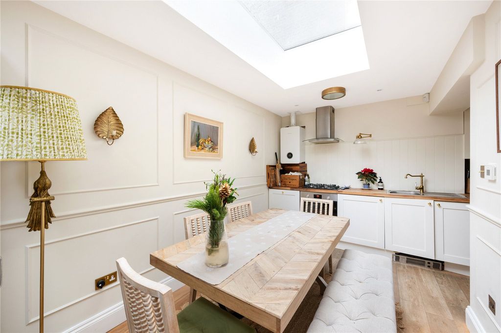 Property photo 3 of 16 Picture No. 19