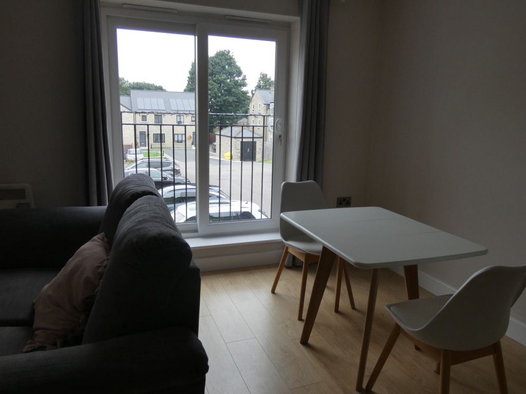 Property photo 3 of 11