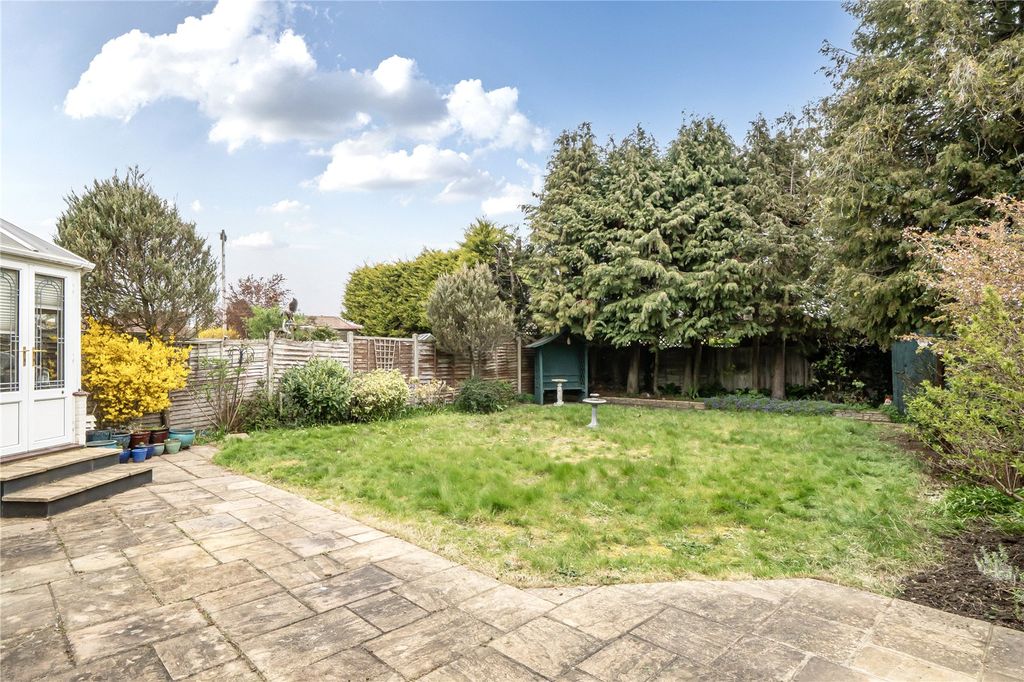 Property photo 2 of 16 Picture No. 21