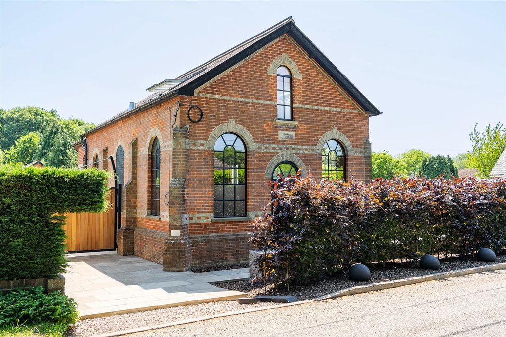 Property photo 2 of 21