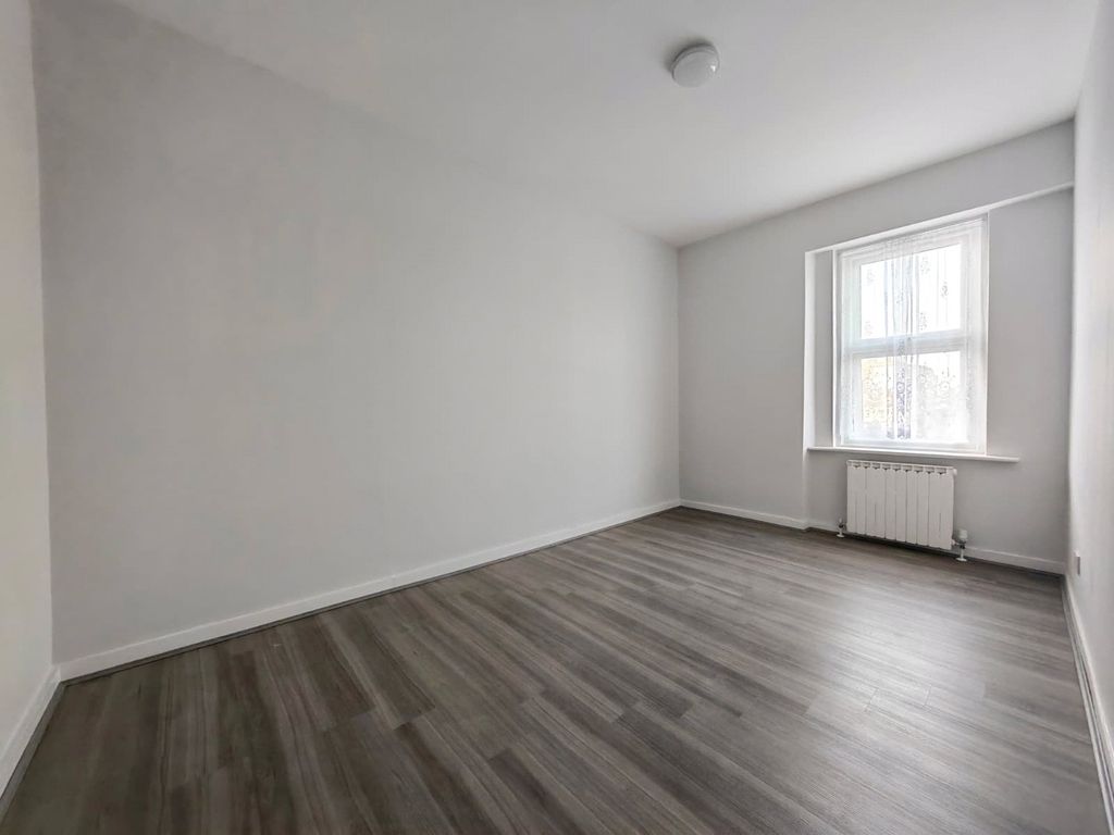 Property photo 3 of 4 Picture No. 03