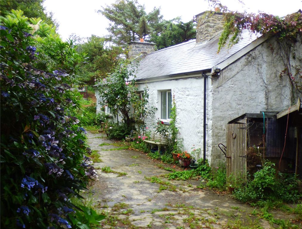 Property photo 1 of 27 Picture No. 11
