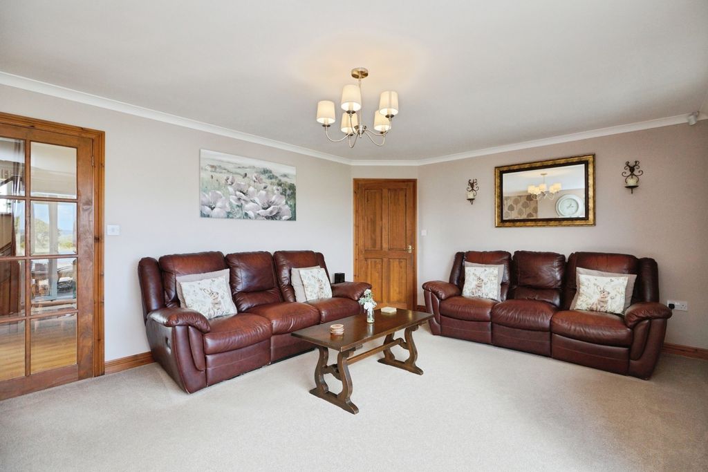 Property photo 2 of 35 Pbox-Img.Jpg
