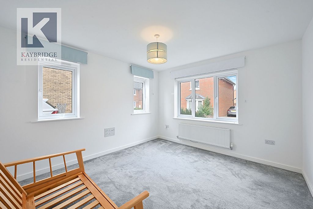 Property photo 3 of 12
