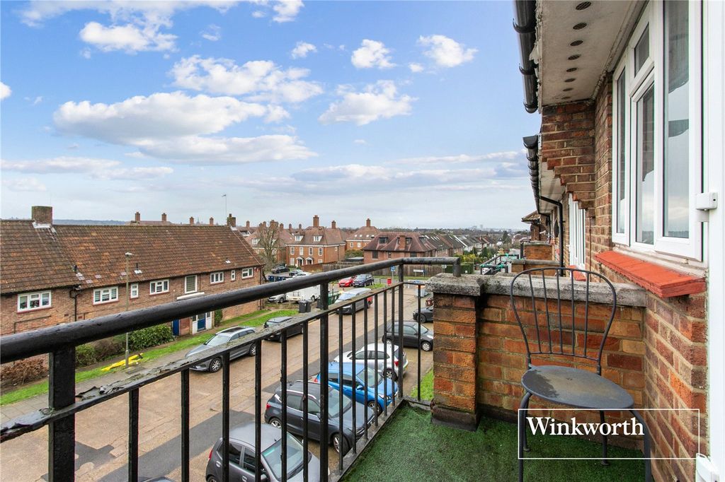 Property photo 2 of 14 Picture No. 11