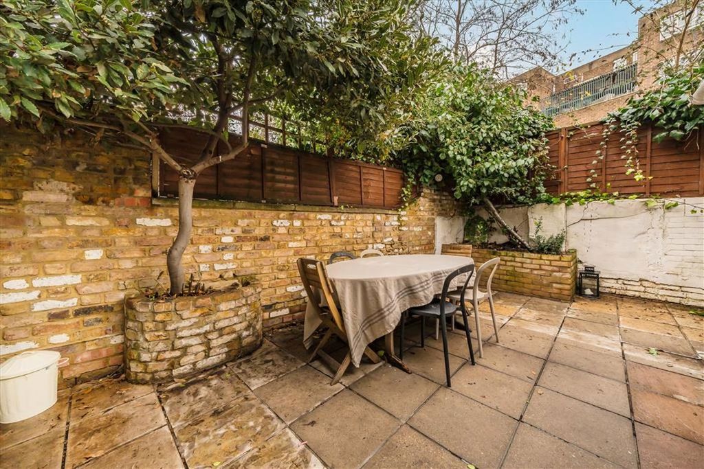 Property photo 3 of 9