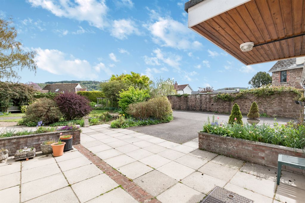 Additional image 15 of 1 bed flat for saleThe Parade, Monmouth, Monmouthshire NP25