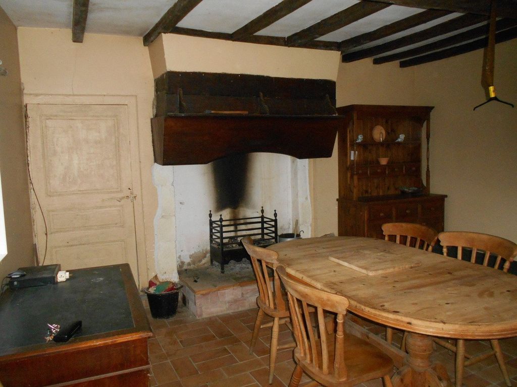 Property photo 2 of 11
