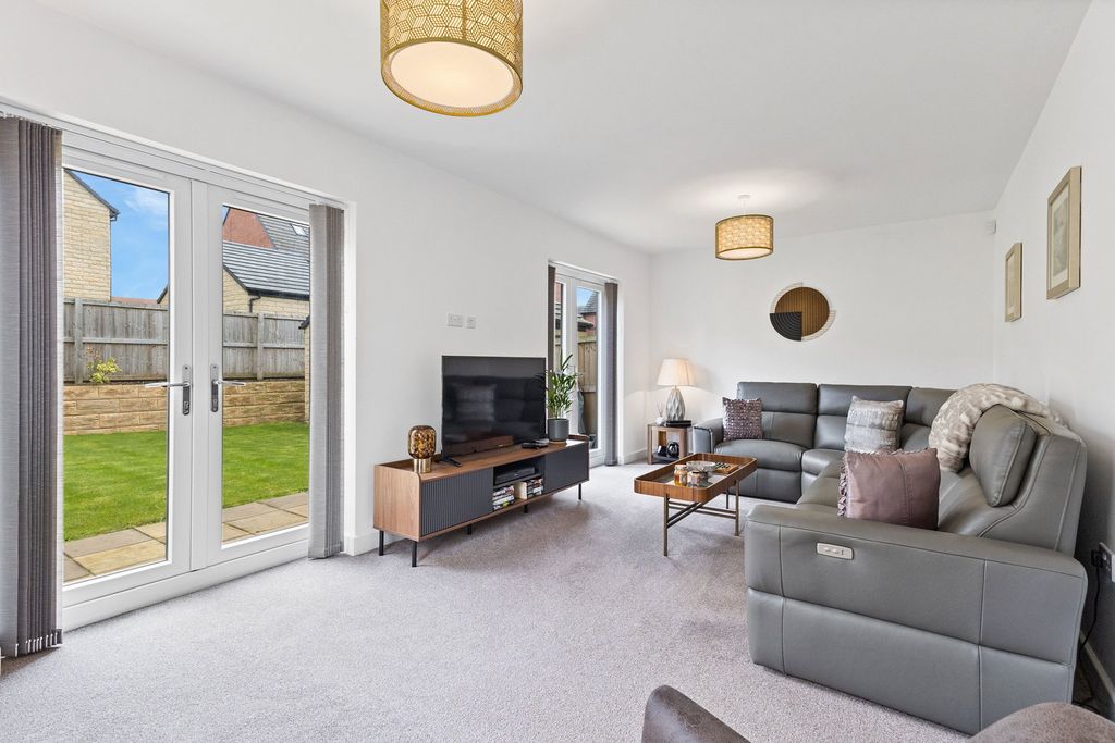 Property photo 2 of 29