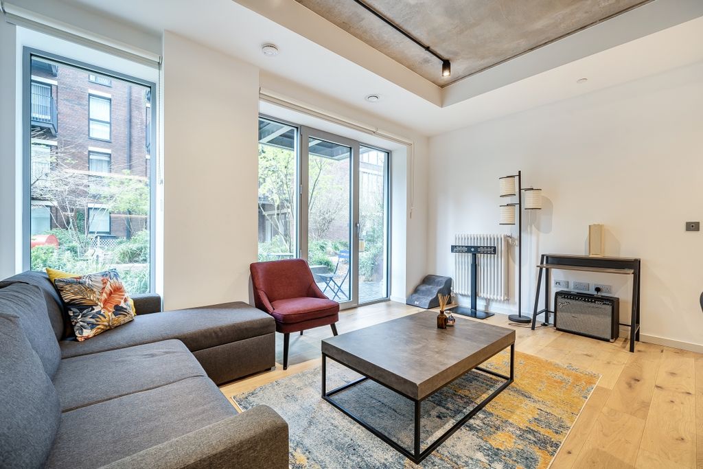 Property photo 2 of 11 1425731-5-69B84ee...