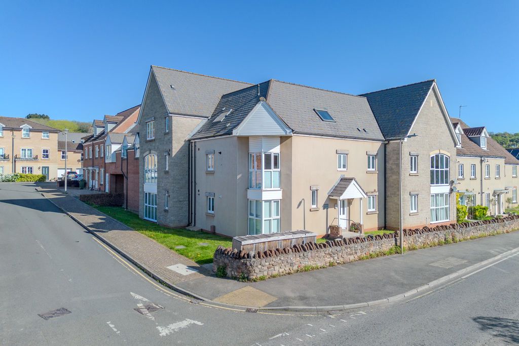 Property photo 1 of 14 Photo 14