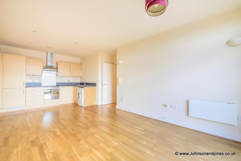 Property photo 2 of 9 106.Jpg