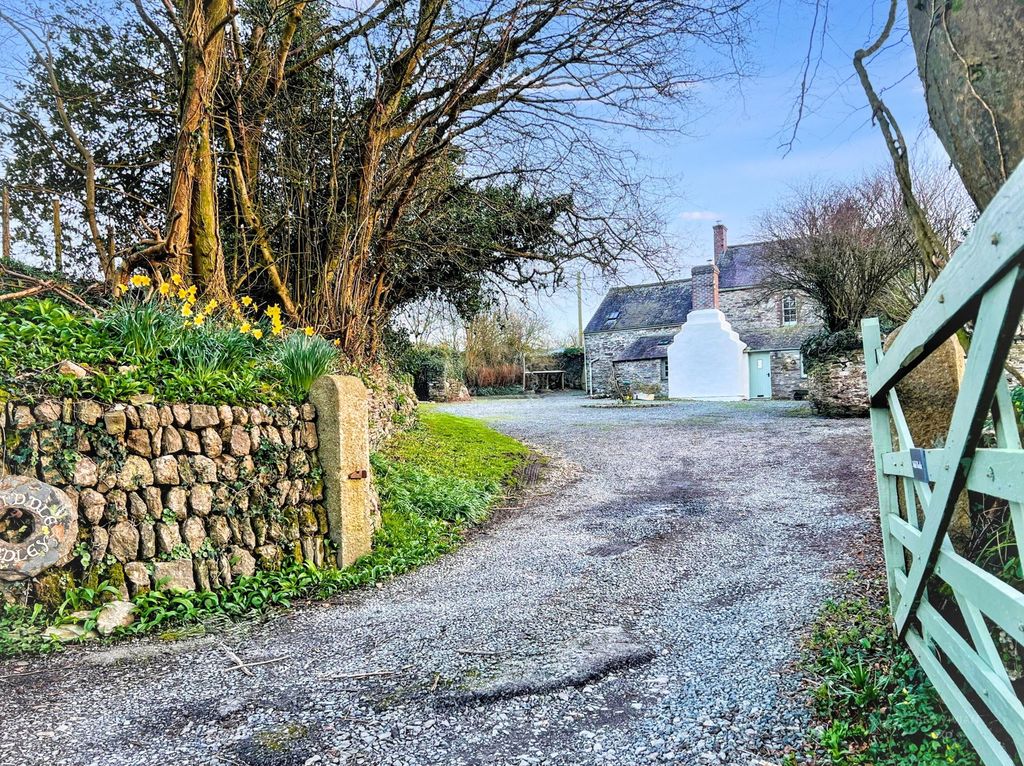Property photo 1 of 38