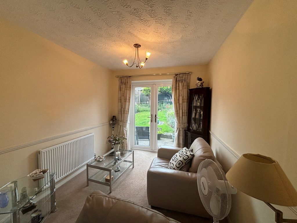 Property photo 3 of 10