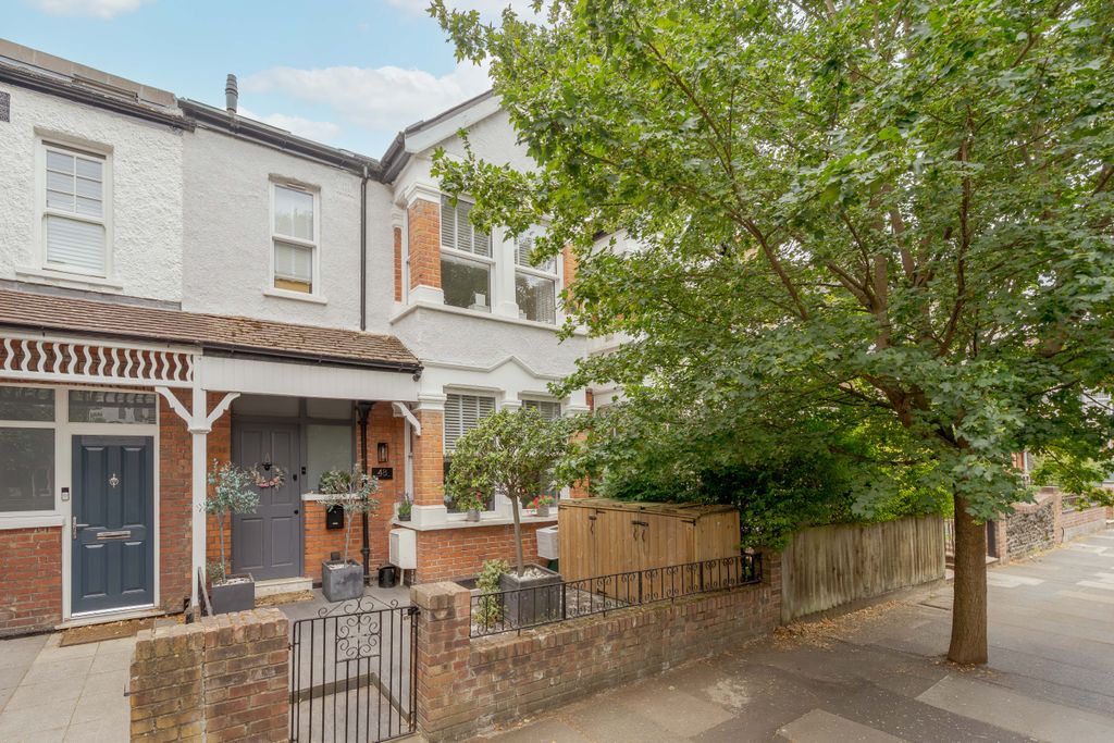 Property photo 1 of 19