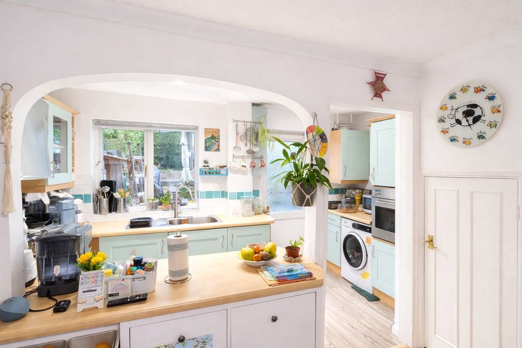 Property photo 3 of 8 Picture No. 20