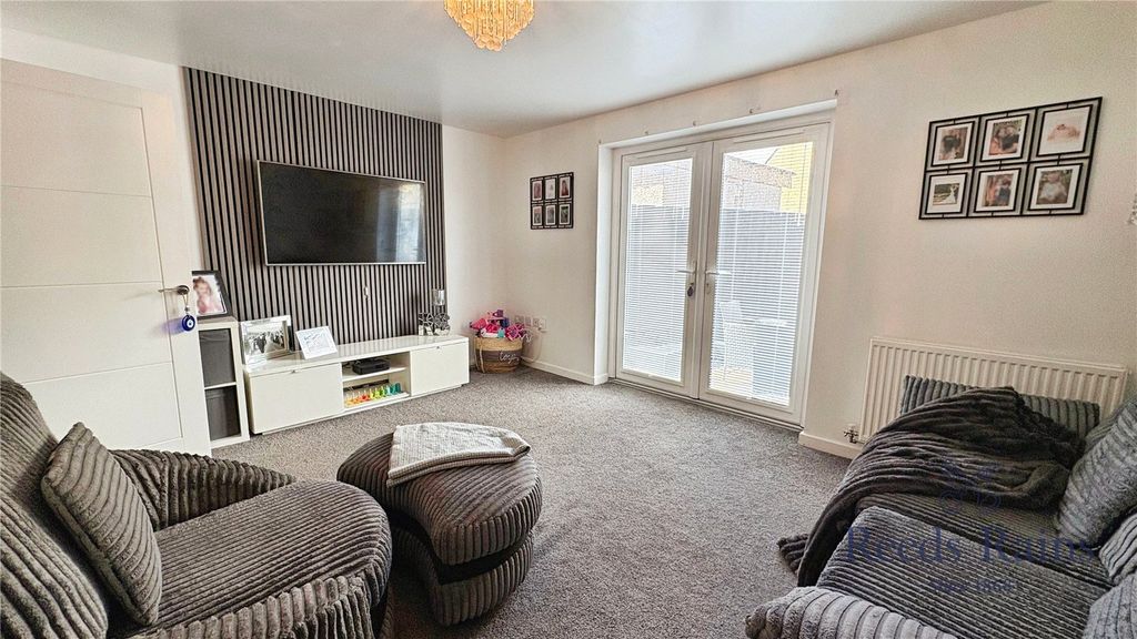 Additional image 4 of 3 bed end terrace house for saleBeaumont Court, Blaydon-On-Tyne, Tyne And Wear NE21