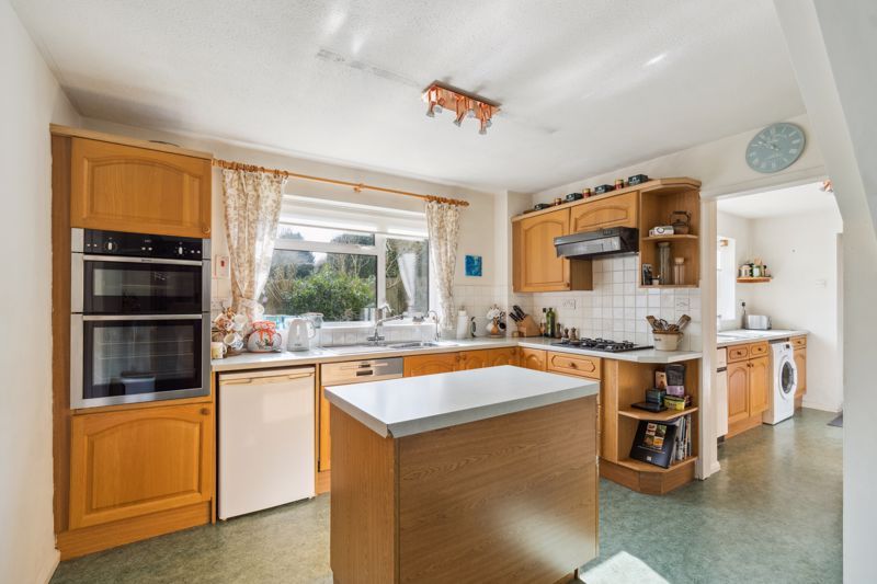 Property photo 3 of 31 Photo 30