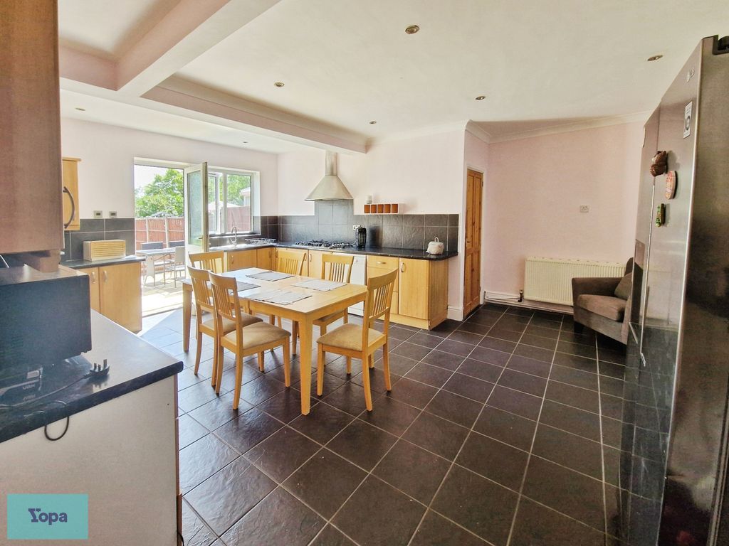 Property photo 3 of 21 6E6F40F8-1000123953