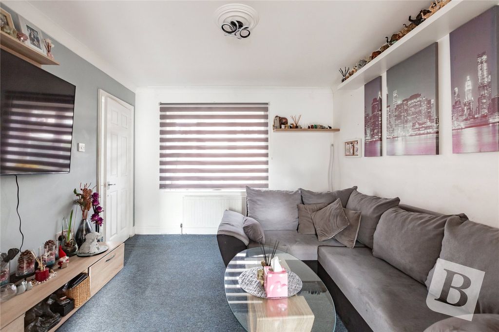 Property photo 2 of 15 Living Room