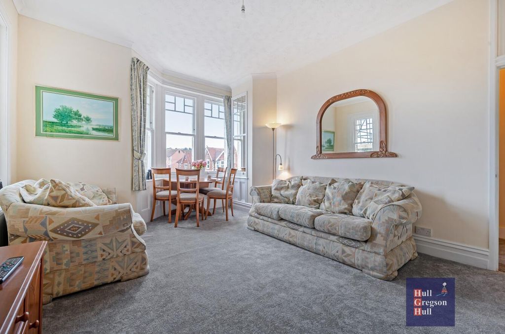 Property photo 3 of 41 Da93Bba2-5Dd2-4c40-Bd3F-8E6F99c4cd5B.Jpg
