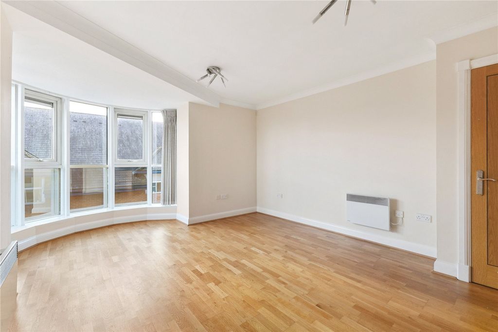 Property photo 2 of 10 Picture No. 23