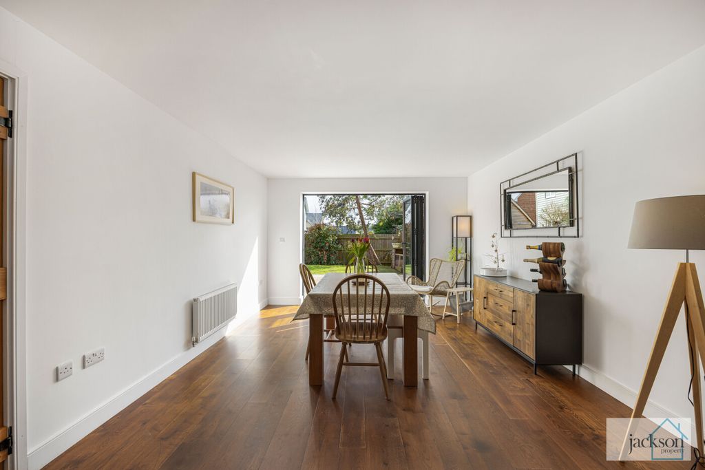 Property photo 3 of 33 17_75672_Watermarked