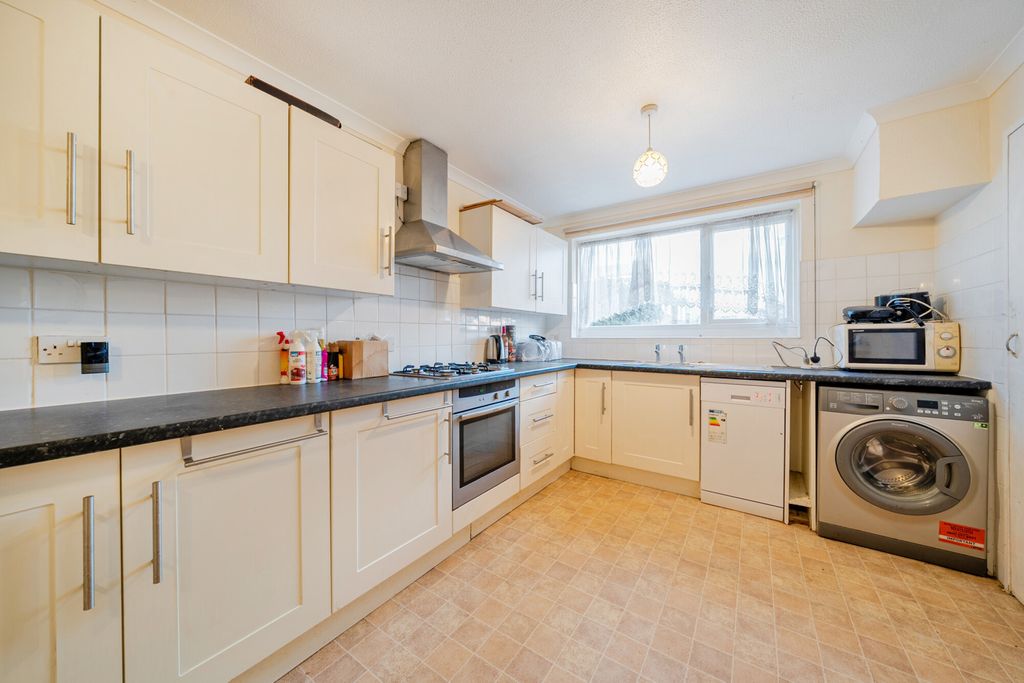 Property photo 2 of 23 1528064-4-1A0F8Cf...