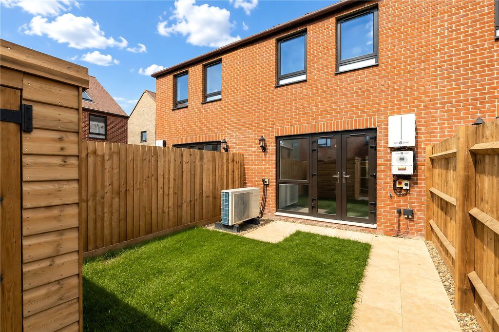 Property photo 2 of 10 Picture No. 04