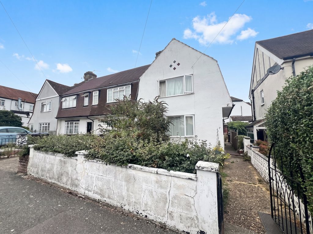 Property photo 1 of 1