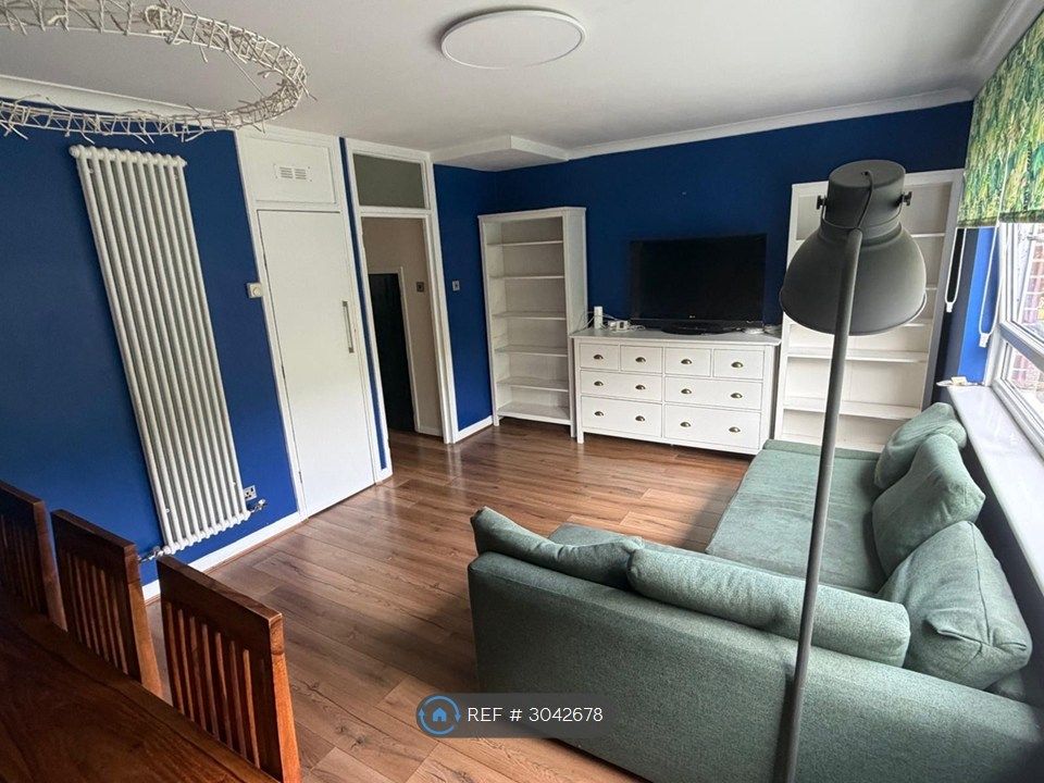 Property photo 2 of 11