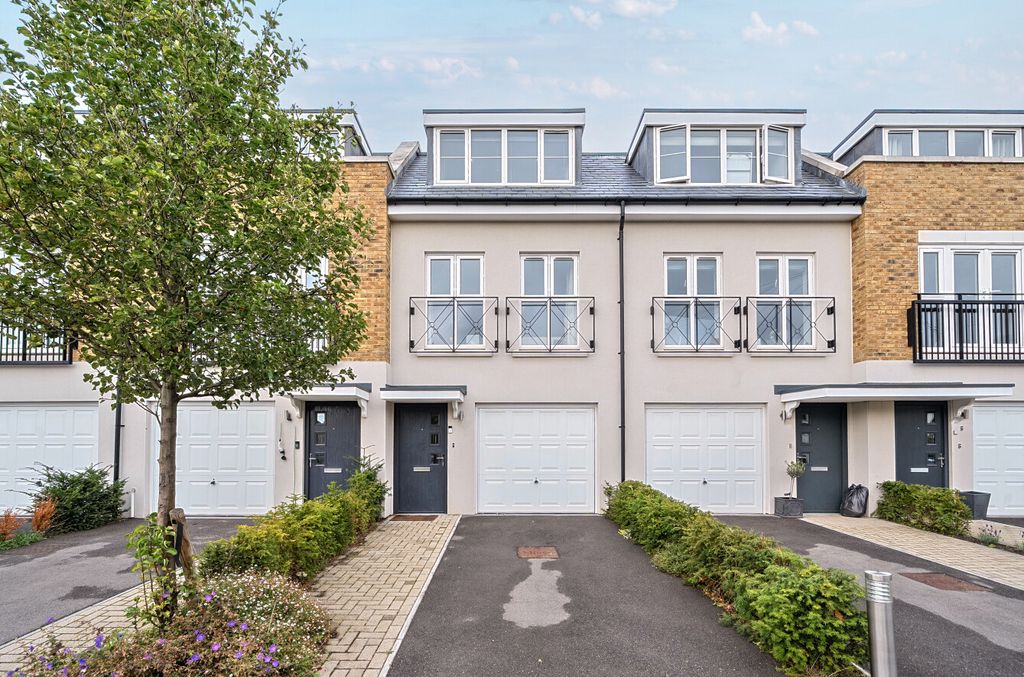 Property photo 1 of 12 1354130-1-68Ca8Dd...