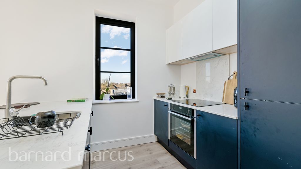 Property photo 1 of 8 Image