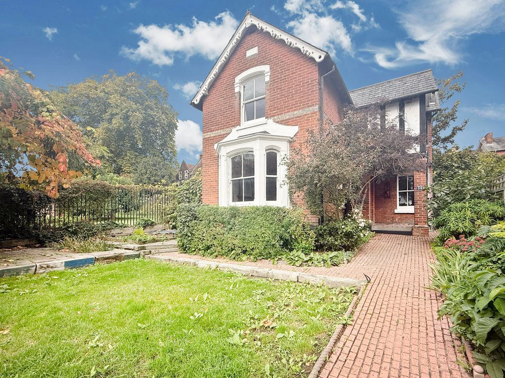 Property photo 1 of 33 20251007_113146026_0.5